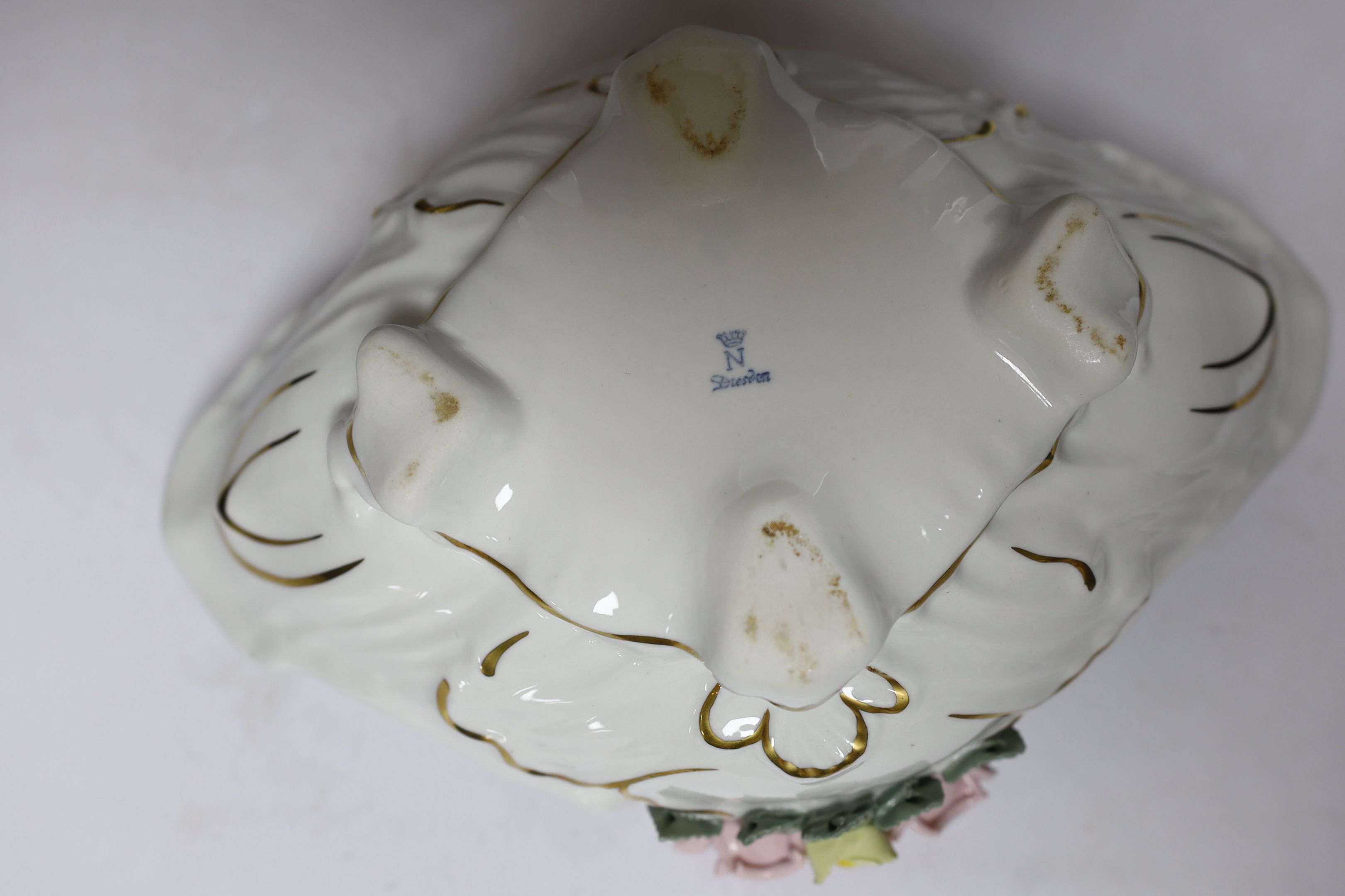 Three Sadler pottery teapots, a blue and white Chinese jardiniere, etc. (8)